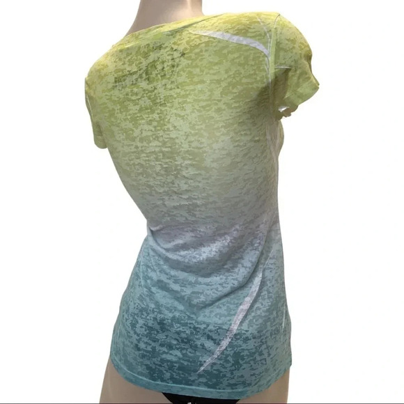 House of Mental Heart Breaker V-Neck Tee Size Small Made in USA - Picture 2 of 4